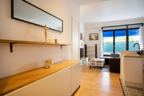 Apartment 10 minutes from the tram and the sea